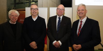 v.l.n.r: Burkhard Plemper, Moderation, Stephan Aldag, Steuerberater, Andreas Kühnelt, Rechtsanwalt und Notar sowie Rechtsanwalt und Notar Holger Schützhoff